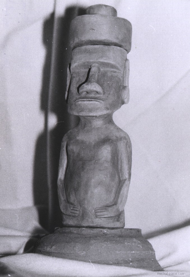 clay moai 02